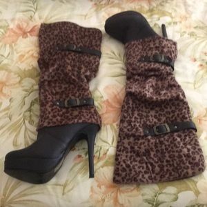 Leopard boots